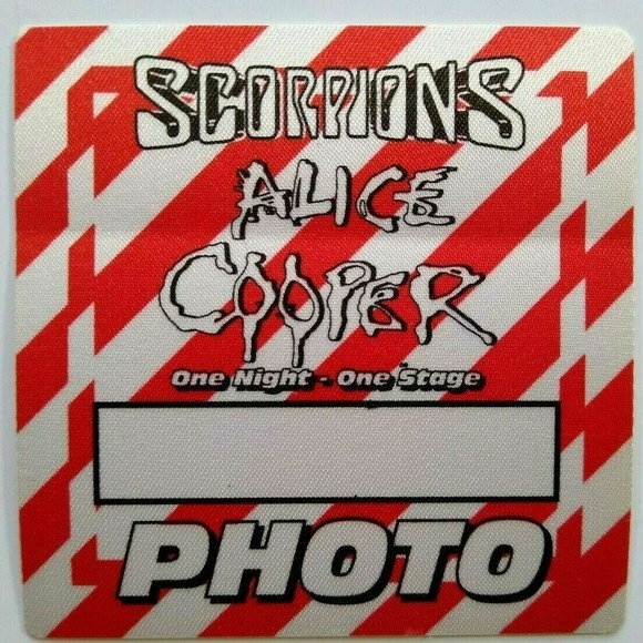 Alice Cooper Scorpions Backstage Pass Original 1996 Hard Rock Music Red Stripes - Picture 3 of 4